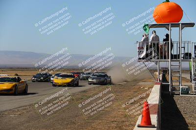 media/Oct-15-2023-CalClub SCCA (Sun) [[64237f672e]]/Around the Pits/